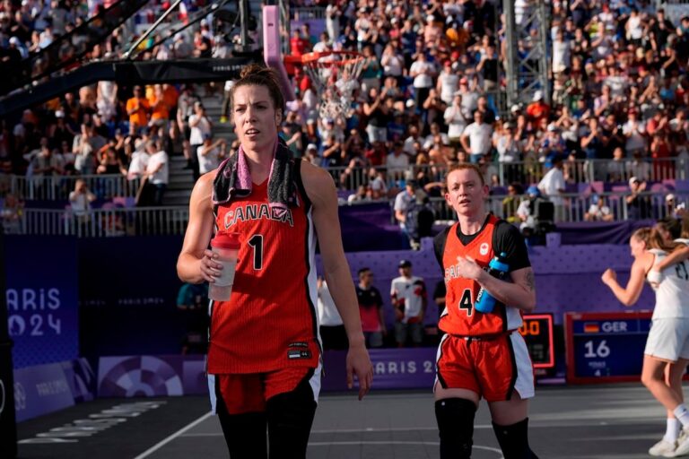 Le Canada quatrième au basketball féminin 3x3 après sa défaite pour la médaille de bronze contre les États-Unis
