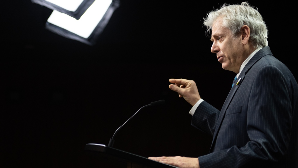 Le NPD demande une enquête sur les messages d'un robot concernant le rassemblement de Poilievre