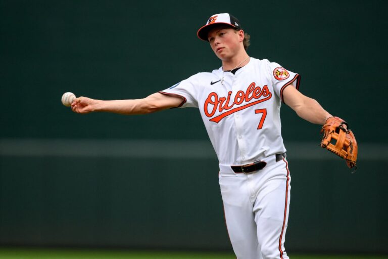 Le grand chelem de Jackson Holliday permet aux Orioles de s'imposer 10-4 contre les Blue Jays
