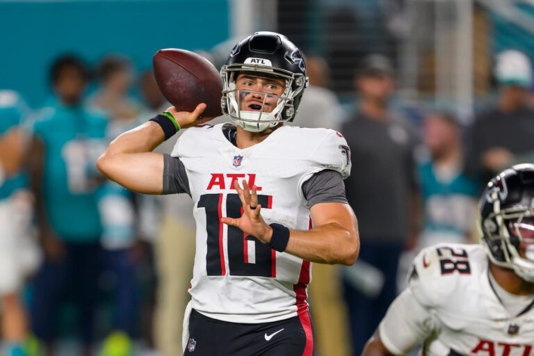 Le quart-arrière vedette Nathan Rourke revient aux Lions de la Colombie-Britannique après un passage dans la NFL