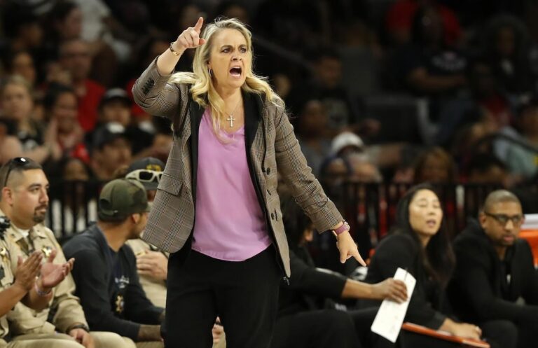 L'entraîneur des Aces, Becky Hammon, conteste à nouveau les allégations de maltraitance de Dearica Hamby pendant sa grossesse