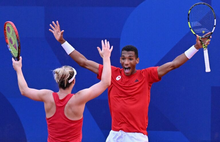 Les Canadiens Auger-Aliassime et Dabrowski remportent le bronze en double mixte