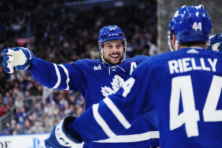 Les Maple Leafs nommeront Auston Matthews comme nouveau capitaine, prenant la relève de John Tavares