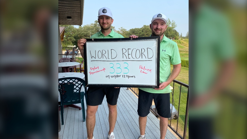 Les golfeurs du Manitoba ont établi un record officieux de 333 trous de golf en 12 heures, le tout pour une bonne cause