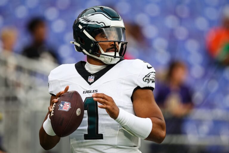 Prédiction précoce : les Eagles battront KC au Super Bowl 59, empêchant ainsi un troisième titre consécutif