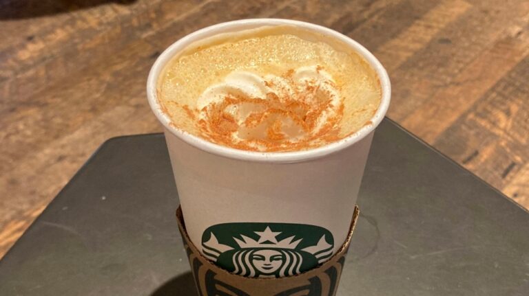 Starbucks ramène le Pumpkin Spice Latte plus tôt que jamais