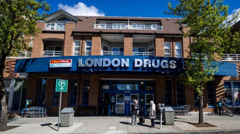 Un employé de London Drugs condamné pour avoir volé des ordinateurs portables et des appareils électroniques d'une valeur de 2 millions de dollars à l'entreprise