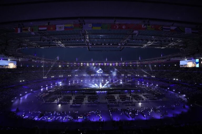 La France dit adieu à son été sportif lors de la cérémonie de clôture des Jeux paralympiques
