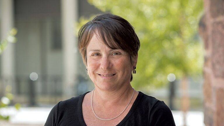 Comment Natalie Neuert organise la série Diverse Lane de l'UVM