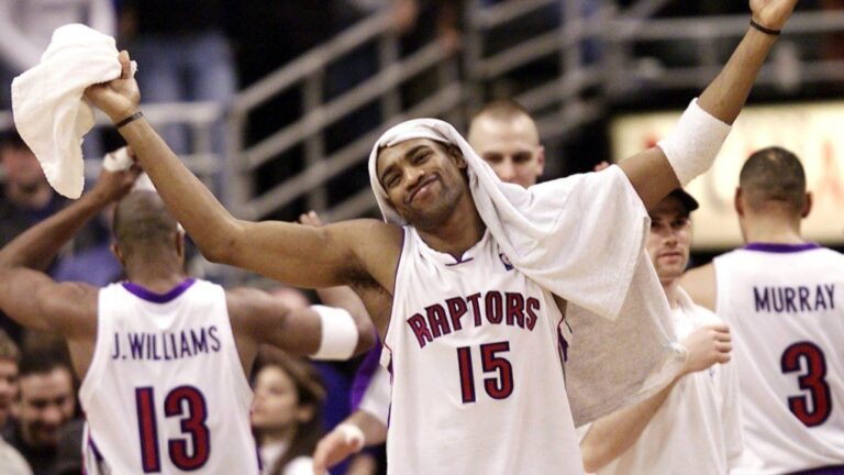 Les Raptors de Toronto confirment leur intention de retirer le numéro 15 de Vince Carter