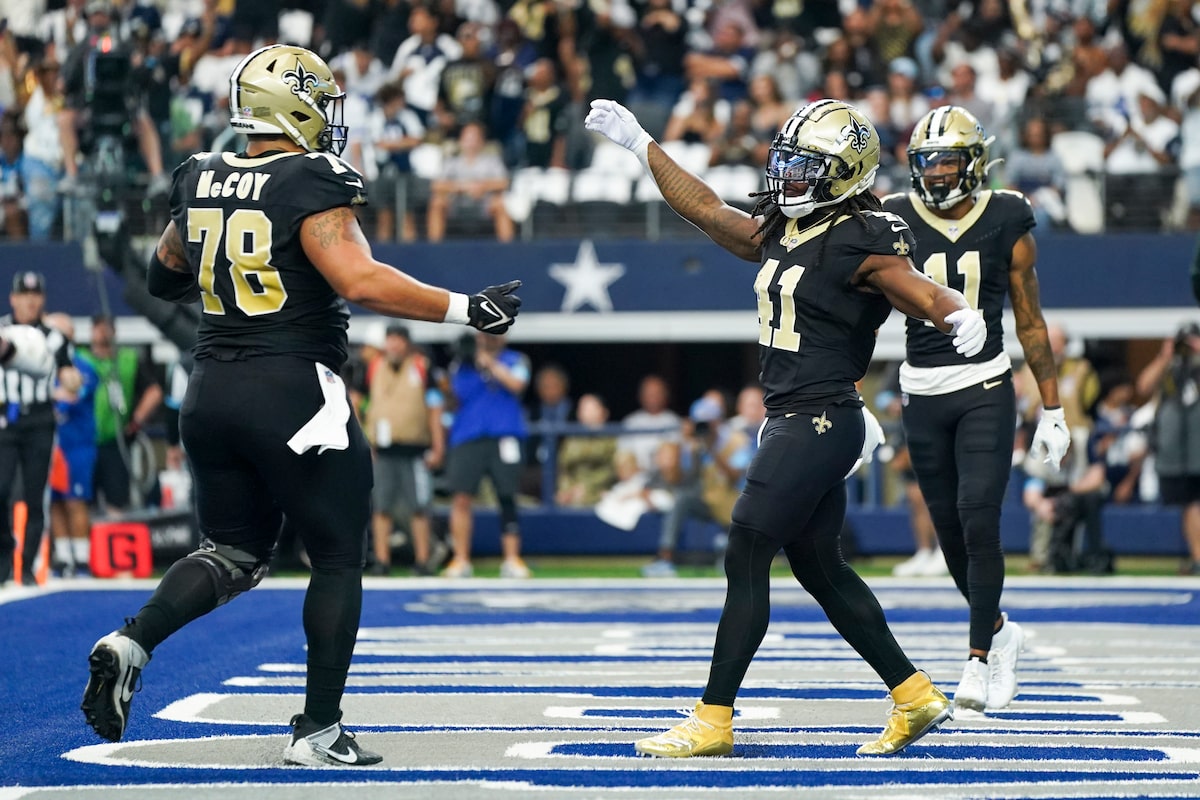 Alvin Kamara marque quatre TDs, les Saints mettent fin à la séquence de 16 matchs à domicile des Cowboys en saison régulière