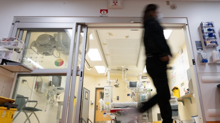 « Aucune restriction » pour les patients anglophones dans les établissements de santé du Québec