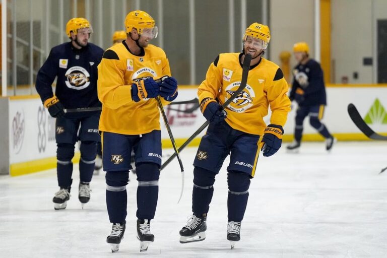 Barry Trotz utilise les leçons de sa victoire en Coupe Stanley en tant qu'entraîneur pour guider les Preds vers leur première victoire en tant que directeur général