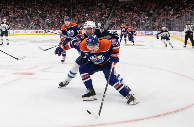 Cam Dineen marque en prolongation et les Oilers battent les Jets 3-2