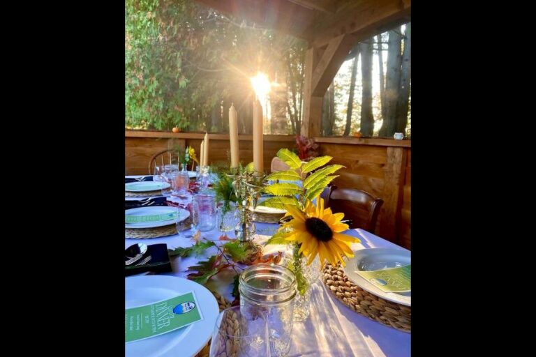 De la ferme à la table : régalez-vous avec des produits locaux dans le jardin des délices de Chisholm