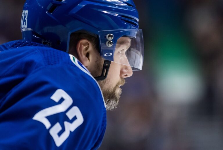 Edler signera un contrat d'un jour pour prendre sa retraite en tant que Vancouver Canuck
