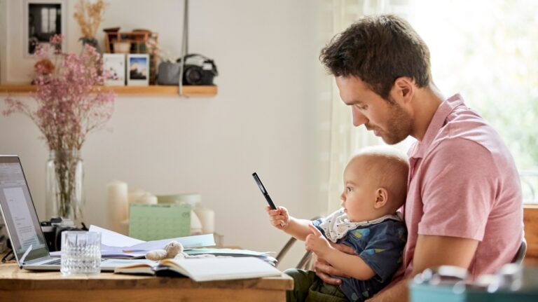 Personal finance contributor Christopher Liew has some tips to help you budget for a new baby, and explains some of the benefits and tax credits available to new parents (Morsa Images / Getty)