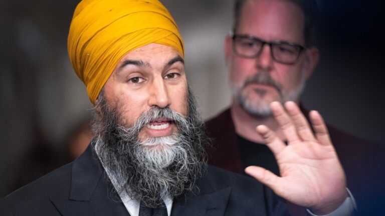 « Je ne vous écouterai pas » : Singh rejette la proposition de Poilievre d'organiser des élections anticipées et met l'accent sur une politique progressiste