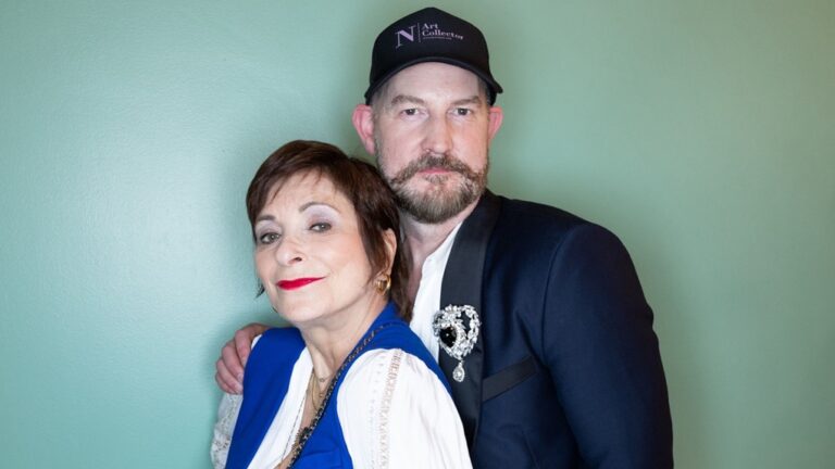 Jeanne Beker, pionnière de la narration de la mode et de la musique canadiennes, inspire une nouvelle exposition à Calgary
