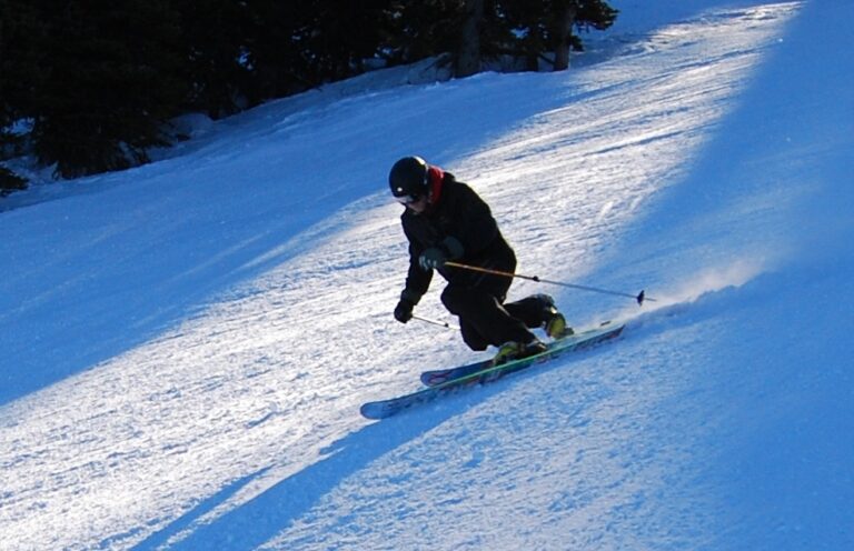 La station de ski de la Colombie-Britannique offre des laissez-passer saisonniers gratuits aux résidents qui fournissent des logements locatifs au personnel étranger