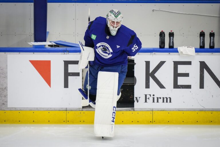 Le gardien vedette des Canucks Thatcher Demko souffre d'une rare blessure musculaire