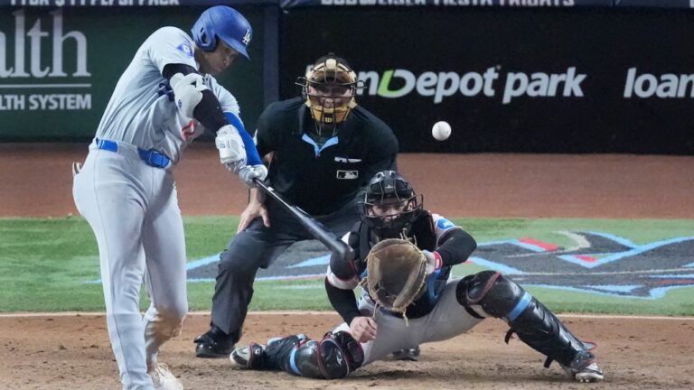 Le procès d'un homme de Floride empêche temporairement la vente du 50e ballon HR d'Ohtani
