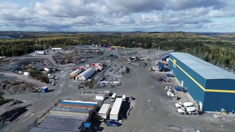 Les Australiens rebaptisent la mine d'or de White River, aujourd'hui en sommeil