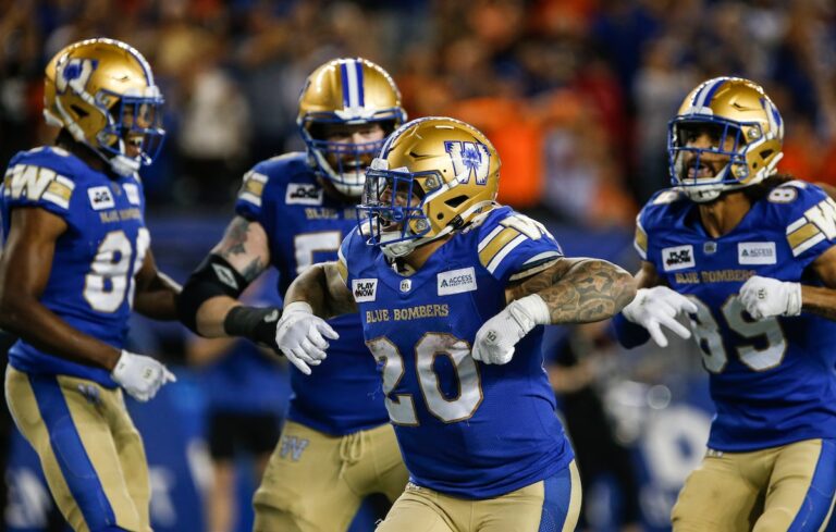 Les Blue Bombers en pleine expansion battent les Elks 55-27 et décrochent une place en séries éliminatoires