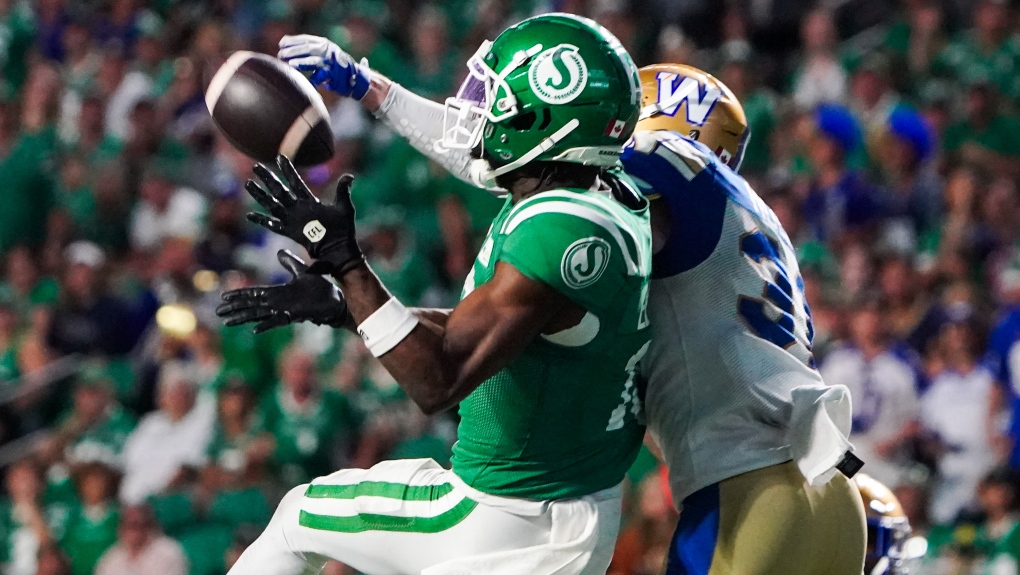 Les Bombers battent les Roughriders 35-33 lors de la 59e édition de la Classique annuelle de la fête du Travail