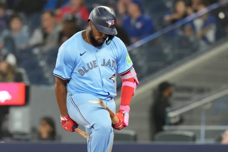 Les Red Sox se ressaisissent et battent les Blue Jays 6-5 en 10 manches