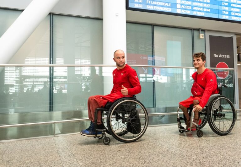 Les paralympiens canadiens heureux de rentrer à la maison après une belle expérience à Paris
