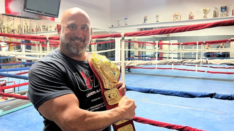 Mad Dog Wrestling rend hommage à la légende québécoise de la WWE et récolte des fonds pour les enfants malades