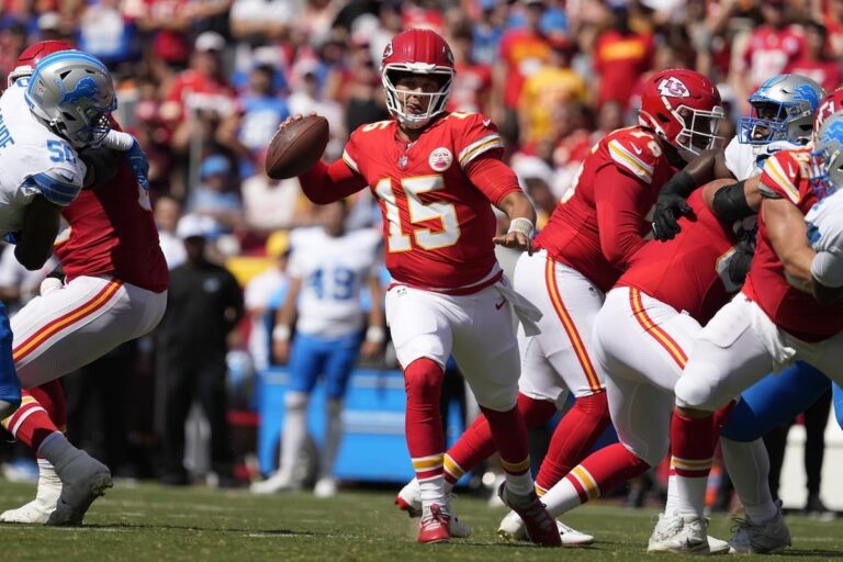 Patrick Mahomes et les Chiefs de Kansas City devraient entamer leur quête d'un troisième titre consécutif avec une victoire contre les Ravens de Baltimore