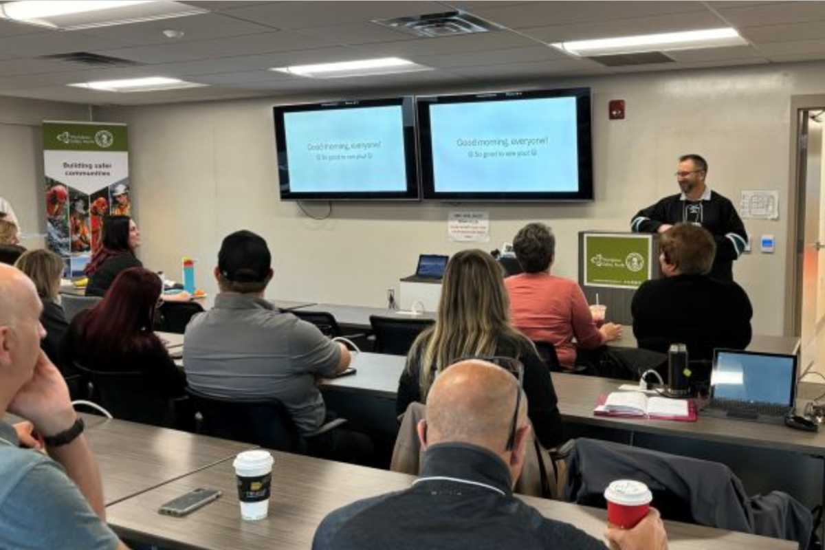 Renforcez vos connaissances en matière de sécurité au travail en ce Mois du milieu de travail sain