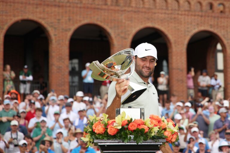 Scottie Scheffler termine une saison record avec le titre de la FedEx Cup et un bonus de 25 millions de dollars