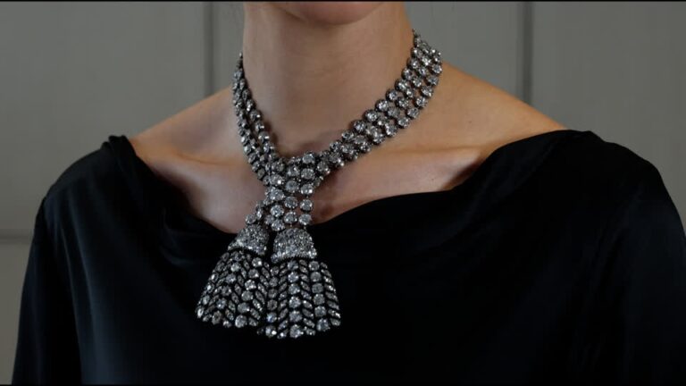 A rare diamond necklace worth $2.8M, with possible Marie Antoinette link, went on public display for the first time in 50 years on Monday at Sotheby's London showrooms (Reuters)