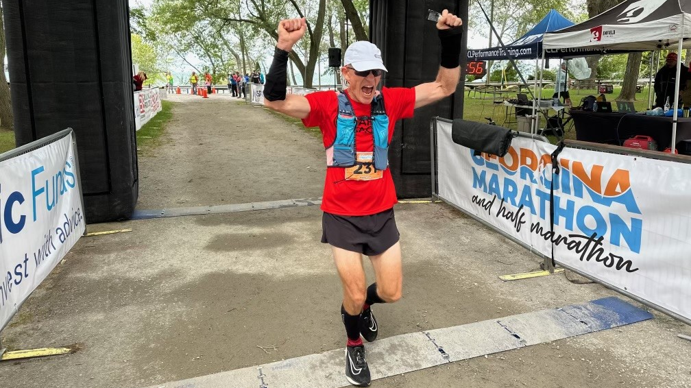 Un homme de Waterloo, en Ontario, atteint d'un cancer de stade 4 se qualifie pour le marathon de Boston