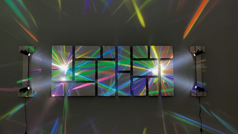 Le pop-up Montpelier de Chris Jeffrey célèbre la lumière et la couleur