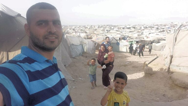 « Une famille à Gaza » raconte une histoire de guerre avec les textes d'un père