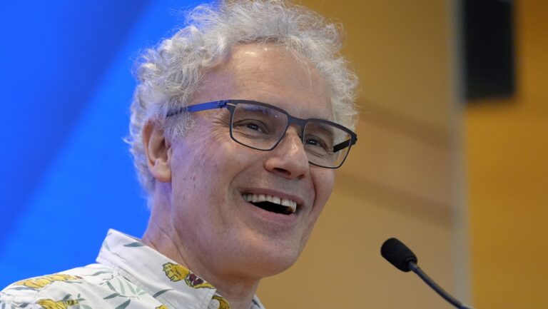 Victor Ambros sur son prix Nobel 2024 et ses racines au Vermont