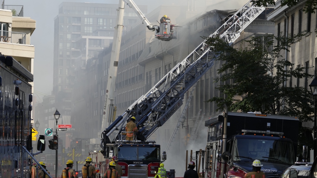 2 morts après qu'un incendie ait ravagé un bâtiment historique du Vieux-Montréal