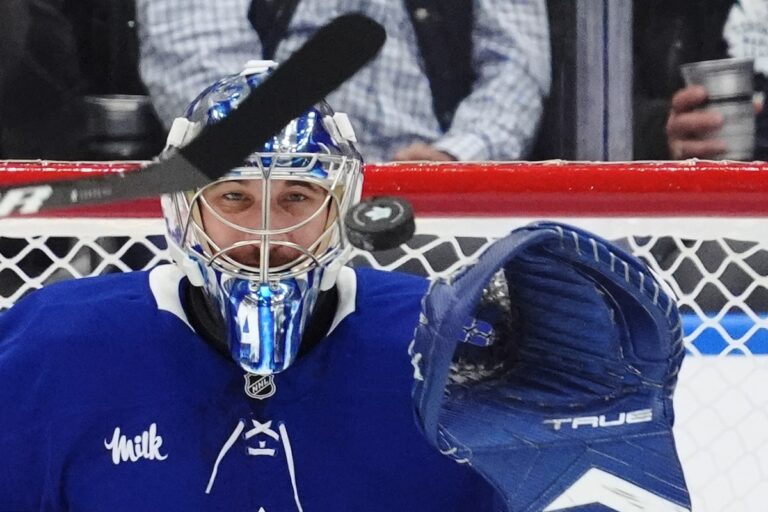 Anthony Stolarz savoure sa chance avec les Maple Leafs : « Vous voulez être le gars »