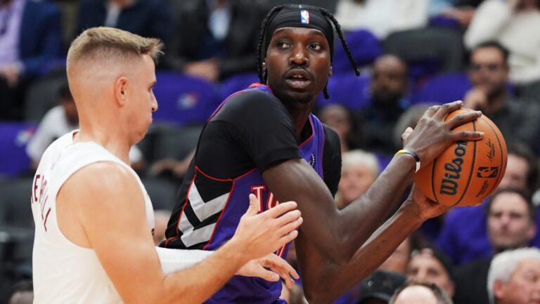 Chris Boucher de Montréal obtient plus de temps de jeu pour les Raptors après une saison sur le banc
