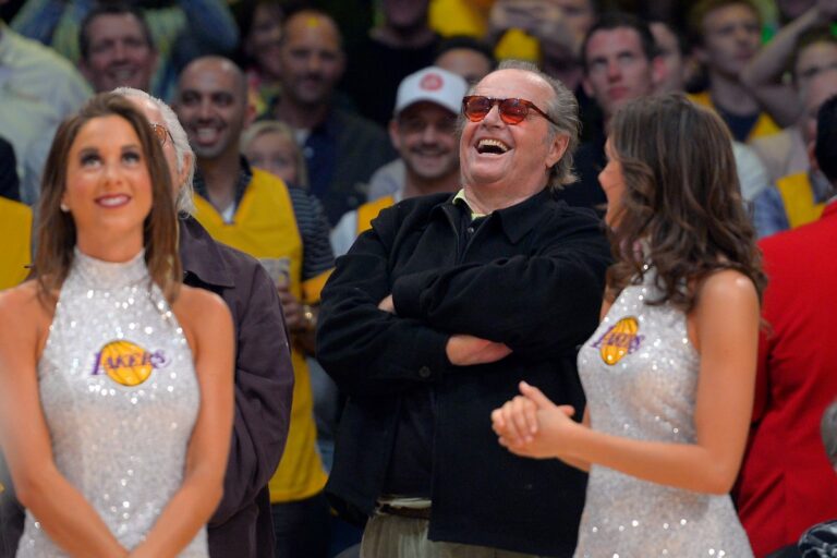 Jack Nicholson, Spike Lee et Billy Crystal sont sur le point de devenir des superfans du Temple de la renommée du basket-ball