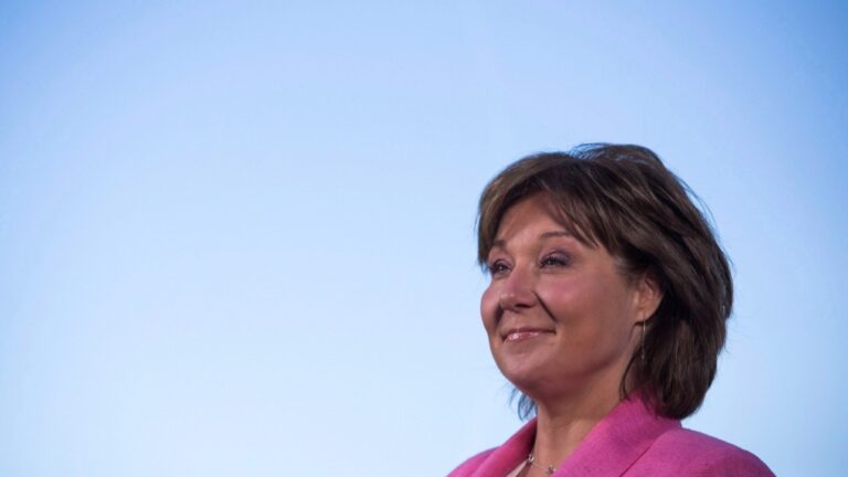 « Je n'ai jamais dit que j'allais fermer la porte à la politique pour toujours » : Christy Clark sur son intérêt pour la course à la direction fédérale