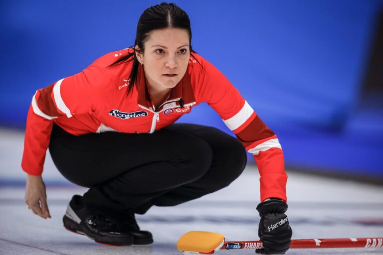 Kerri Einarson s'adapte au remaniement constant de son équipe de curling
