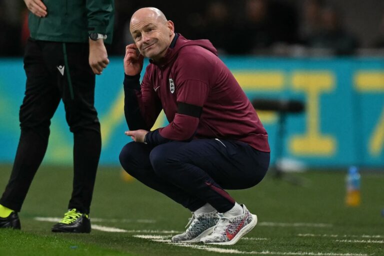L'Angleterre perd contre la Grèce alors que l'expérience de Carsley se retourne contre lui et la France gagne sans Mbappé