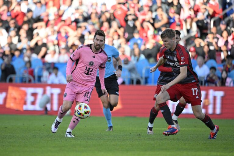 L'Inter Miami se prépare à tenter sa chance dans l'histoire de la MLS tandis que les espoirs des séries éliminatoires du Toronto FC meurent