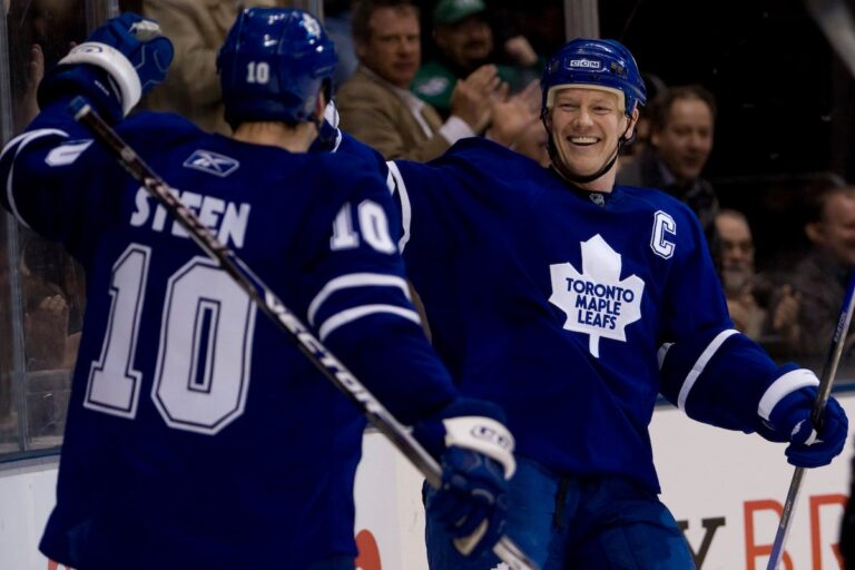 La légende des Maple Leafs Mats Sundin revient dans un nouveau livre Home and Away