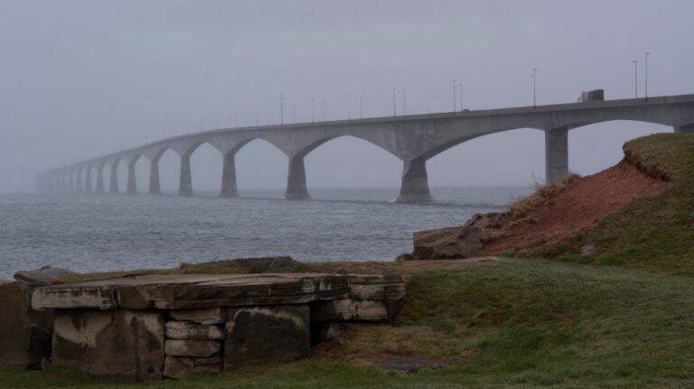 Lancement de la campagne « Libérez le pont » pour supprimer le péage de 50,25 $ sur le pont de la Confédération